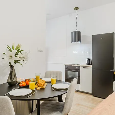 P&o Ogrodowa - Center Apartman *