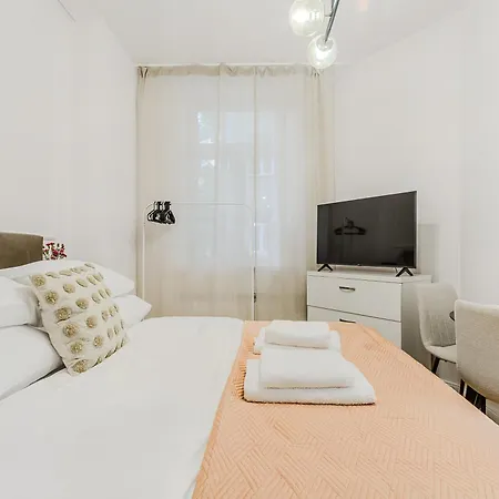P&o Ogrodowa - Center Apartman Varsó